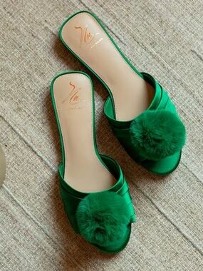 Antonio Melani
× The Nat Note Olga Satin Pom Detail Slide
Sandals